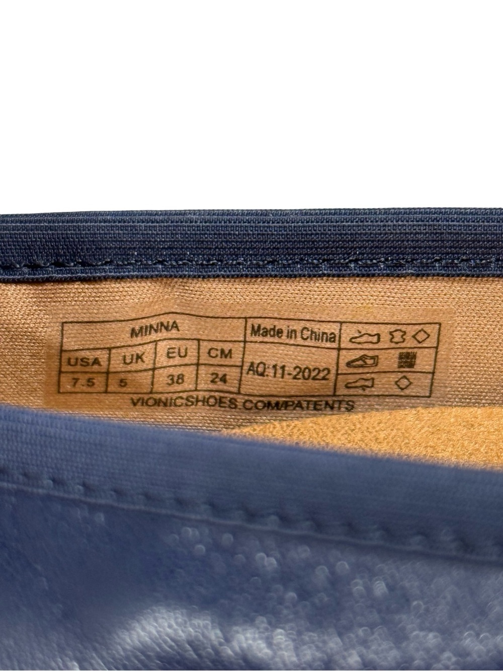Vionic Minna Ballet Flats Navy Leather Patent Cap Toe Comfort Shoes Womens 7.5 - Picture 11 of 11
